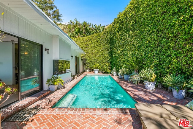 Photo - 1644 Marmont Ave