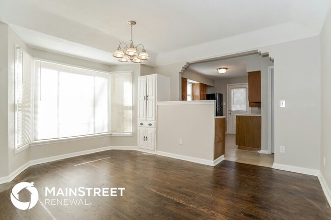 Photo - 8840 N Main St