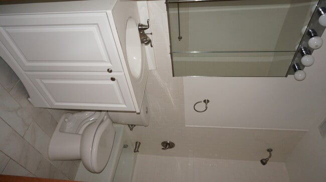 Photo - 325 W Wisconsin St Unit 1853-2