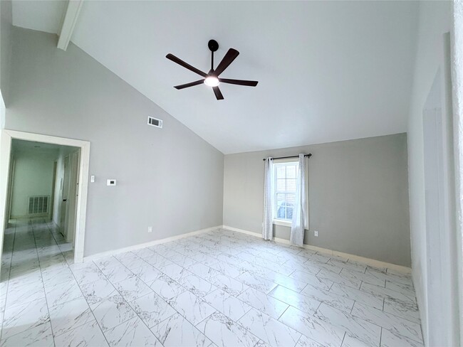 Photo - 11922 Sea Shore Dr