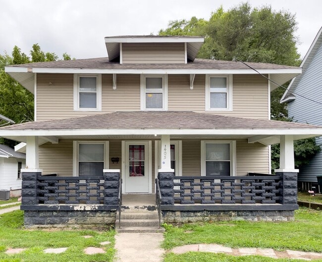 Photo - PRELEASING for AUGUST! Close to Campus: Washer and Dryer Included