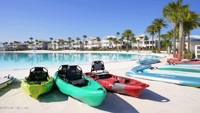 Photo - 383 Boracay Cir