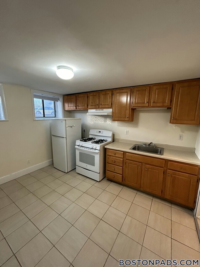 Building Photo - 25 Brighton Ave Rental