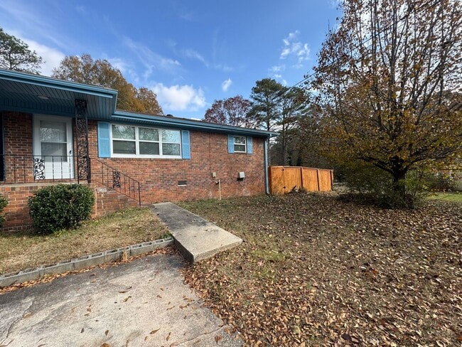 Building Photo - 5069 Flint Hill Rd SW Unit A