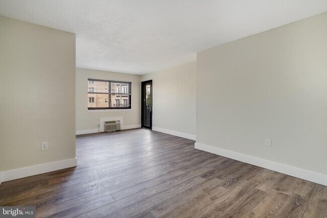 Photo - 1816 New Hampshire Ave NW Unit 310