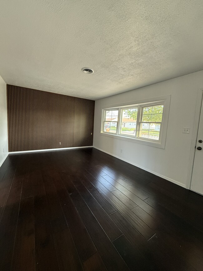 Photo - 2600 Bingham Ave