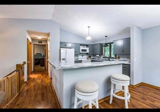 Photo - 14803 Peteler Ln