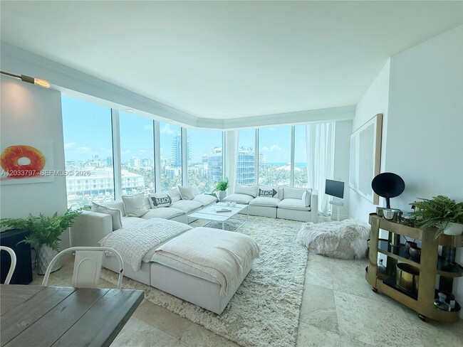 Photo - 300 S Pointe Dr Unit 705