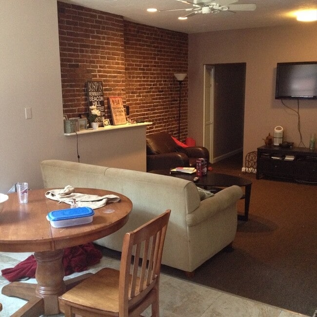 Photo - 246 North St Unit 2