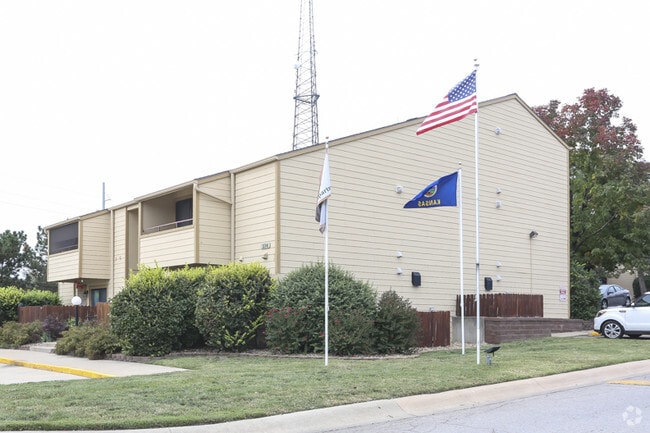 Photo - The Pines Apartments
