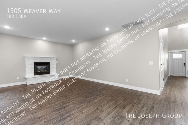 1505 Weaver Way