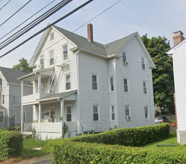 Building Photo - 418 East St Rental