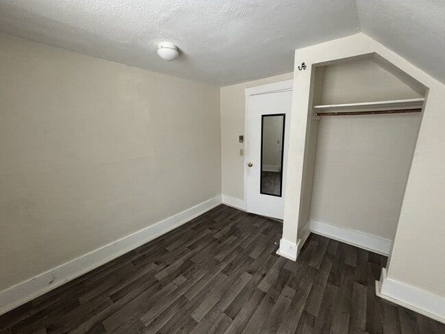 4 South St Unit B