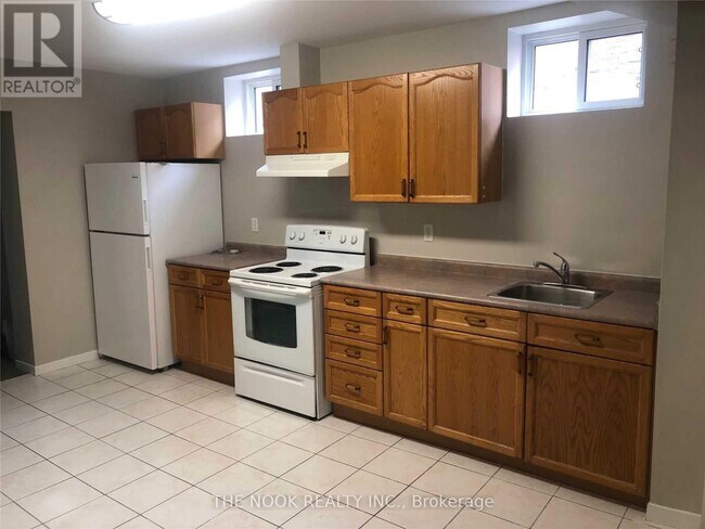 Photo - 580 Montcalm Ave