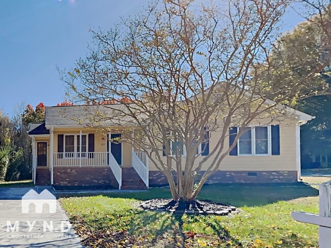 Building Photo - 1213 Shakentown St