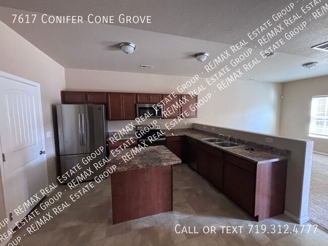 Photo - 7617 Conifer Cone Grove