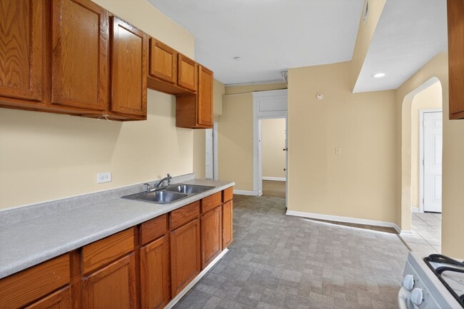 Photo - 3544 W 24th St Unit 1