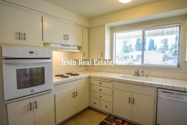 Photo - Nice 4 Bedroom Rancher