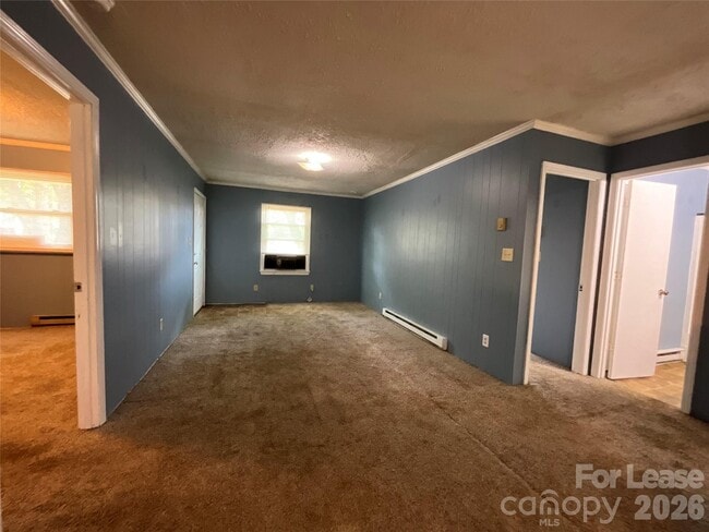 1380 Fairley Ave