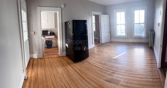 Photo - 30 Pleasant St Unit 2