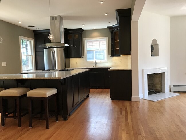 Photo - Two bed one bath in prime Park Hill location.