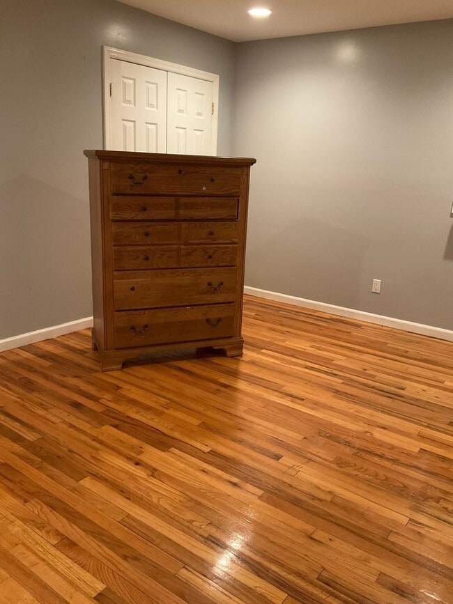 Photo - 132 Hallock Rd