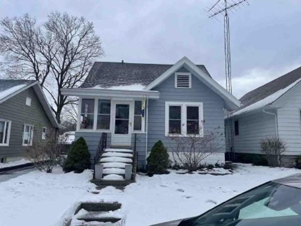 2-bedroom, 1.0 bathroom Home near downtown Saint Joseph - 2-bedroom, 1.0 bathroom Home near downtown Saint Joseph