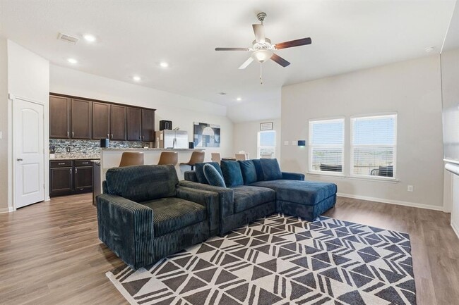 Photo - 19212 Andrew Jackson St