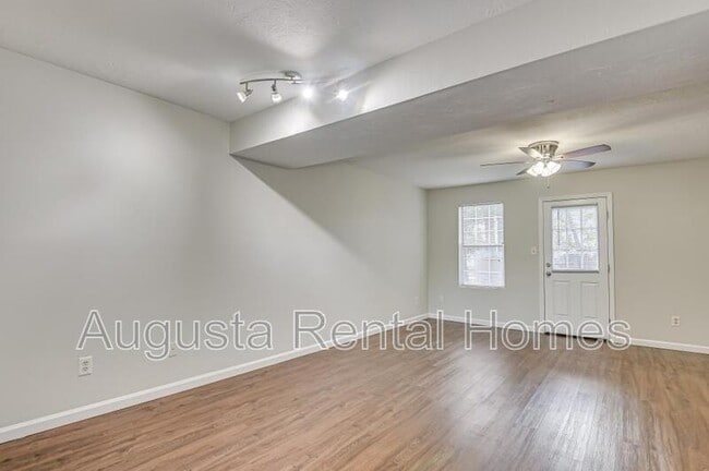 Photo - 169 Petersburg Cir