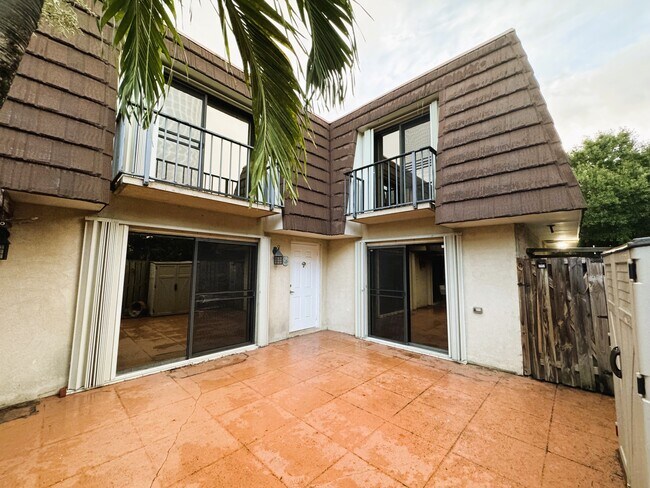 Photo - 2311 23rd Ln