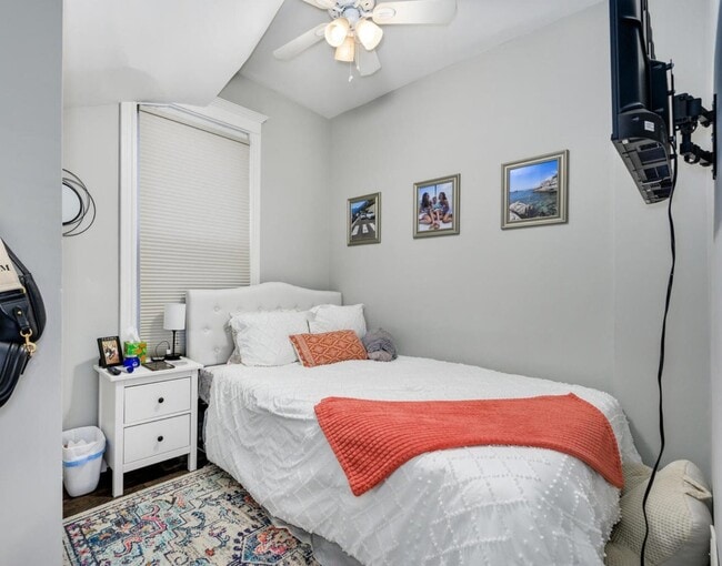 Photo - 1718 W Roscoe St Unidad 1