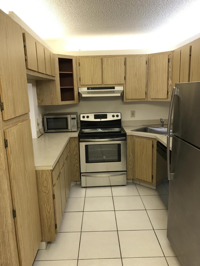 Photo - 724 Sunny Pine Way Unit D2