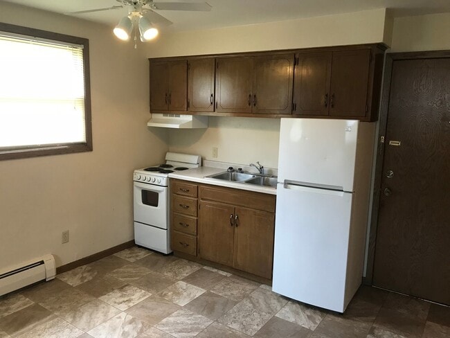 Photo - Forestview 1 Bedroom Lower Unit Unit 1515-4