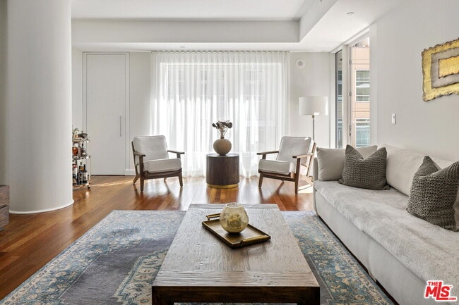 Photo - 6250 Hollywood Blvd Unidad 5J