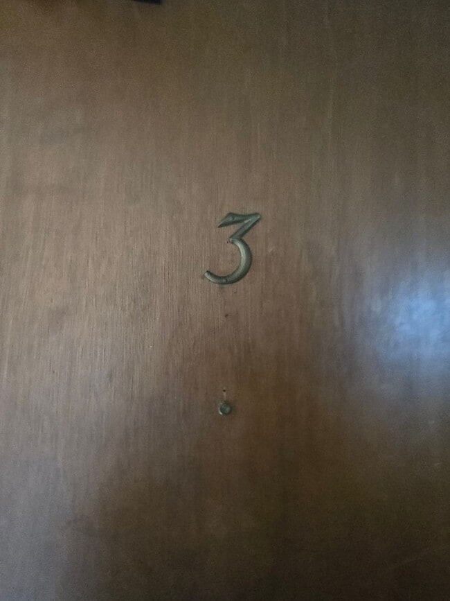 Photo - SPRINGBANK APARTMENTS II Unidad 4857-3