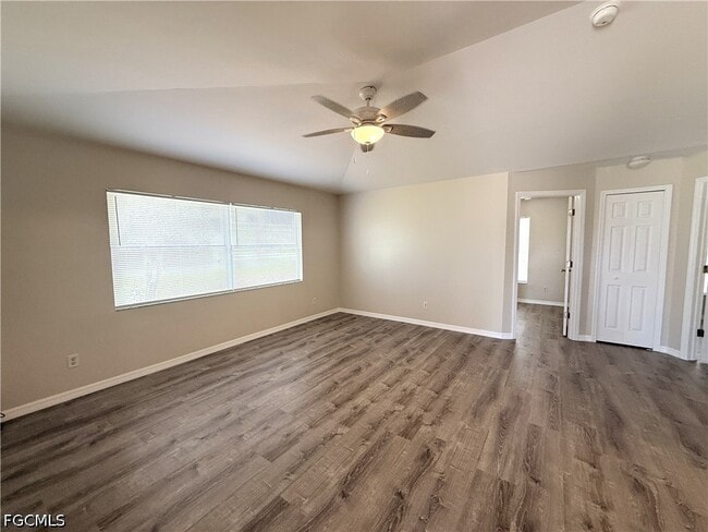 Photo - 2510 Martin Ave S