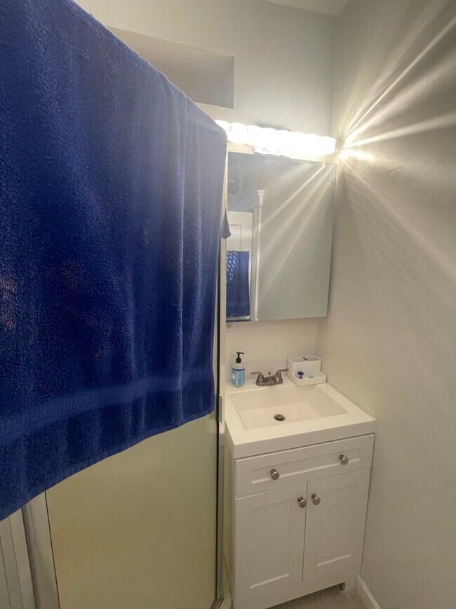 Photo - 38 Hemenway St Unidad 35