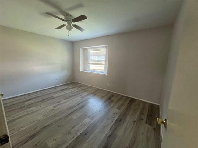 Building Photo - 3842 Willow Springs Ln
