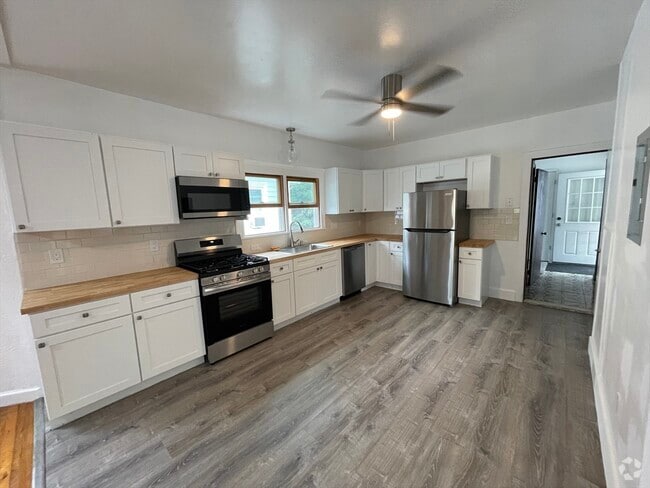 Building Photo - 293 Boston Ave Unit 2 Rental