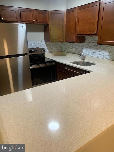Photo - 5700 Chapman Mill Dr