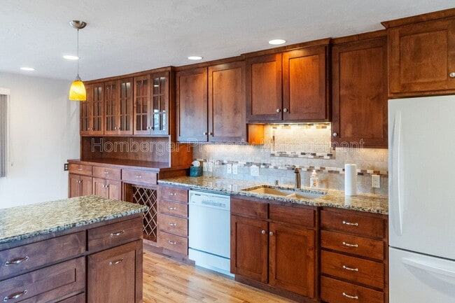 Photo - 1003 W Eastmont Way