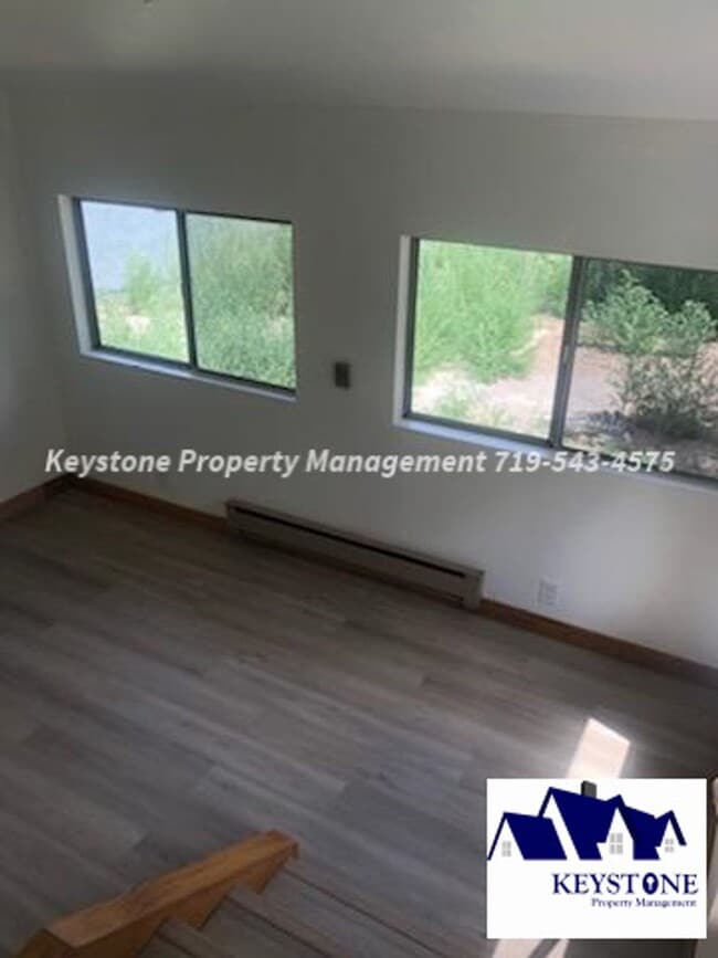 Photo - Pet Friendly North Side Home 2 Bedroom/1 Bathroom/1 Car Garage $1350/$1350