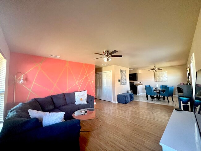 Building Photo - 3616 Rosetta Dr