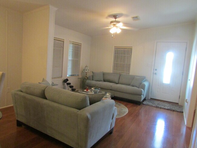 Photo - 160 NW 53rd St