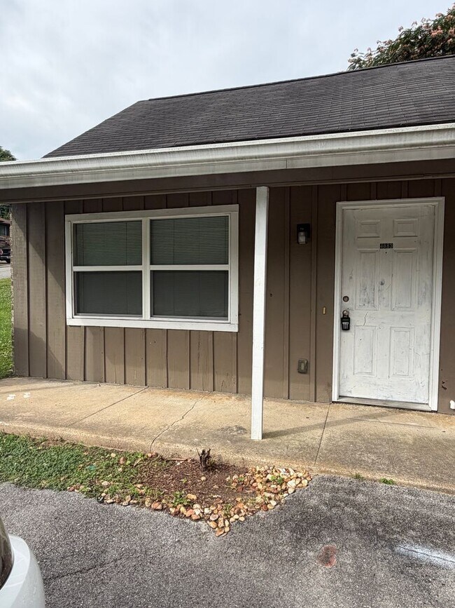 4683-4689 Cary Lane