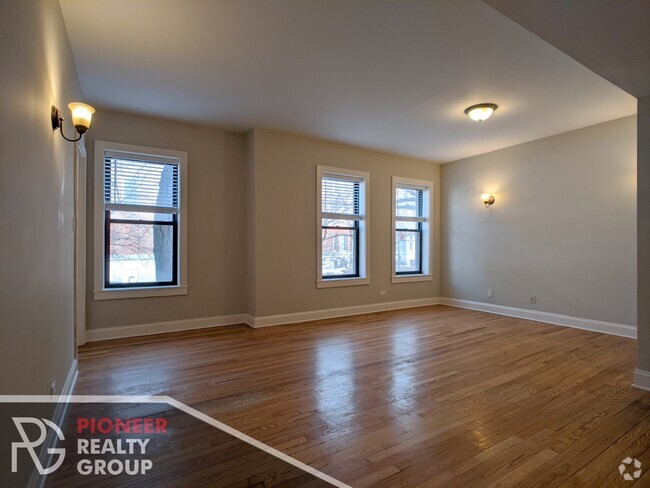 Building Photo - 4036 N Ashland Ave Unit E1 Rental