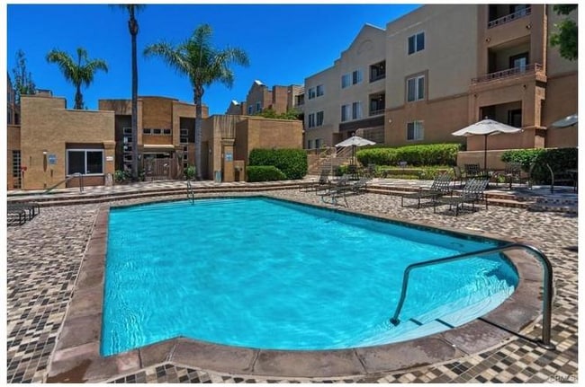 Photo - 3550 Lebon Dr