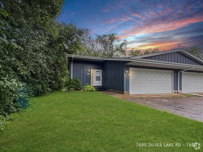 Building Photo - 7680 Silver Lake Rd Unit 7680 Rental