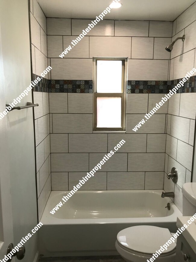 Photo - 1225 San Mateo Blvd SE Unidad 1225 San Mateo -  C