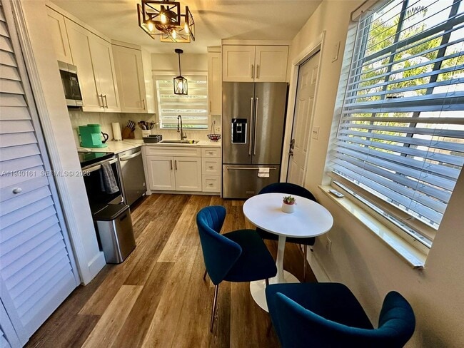 Photo - 1710 NE 5th Ct Unit 1712